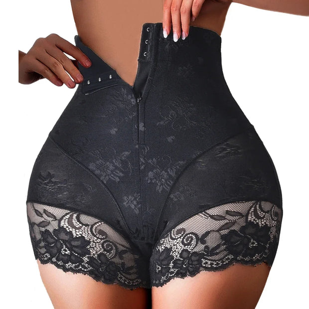 Shorty Top "Hikari" – Comfort, Elegance and Seduction